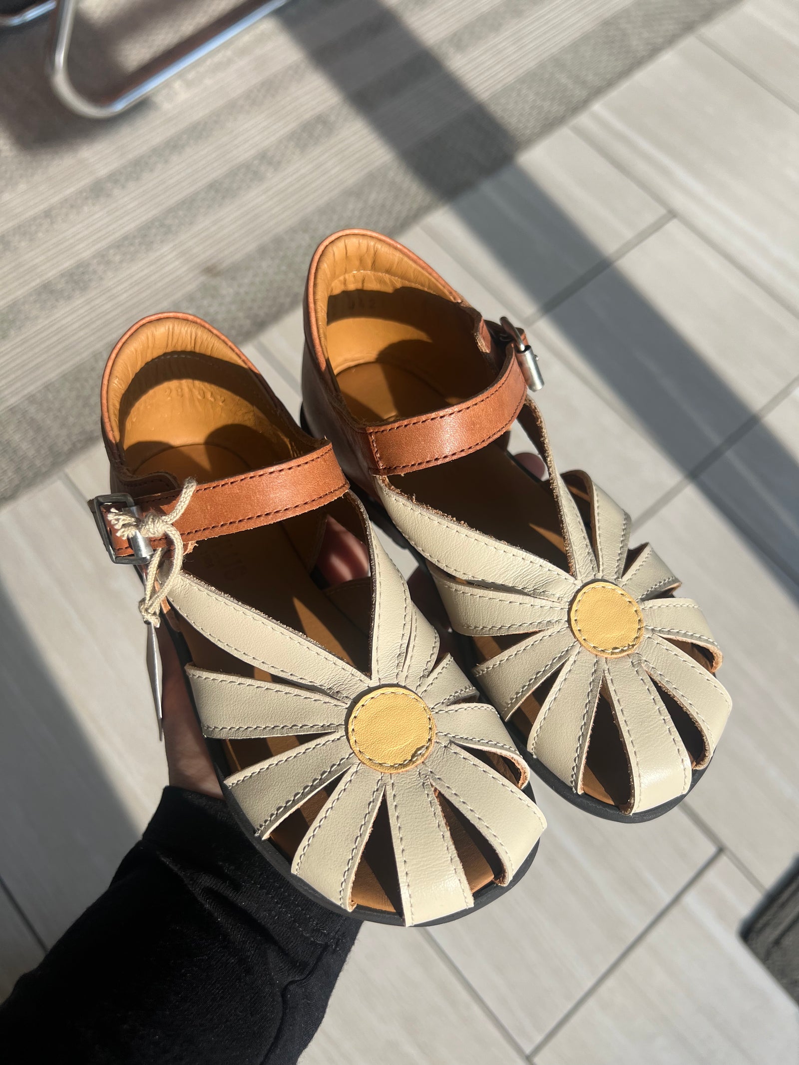 Angulus Butter Daisy Closed Toe Sandal-Tassel Children Shoes