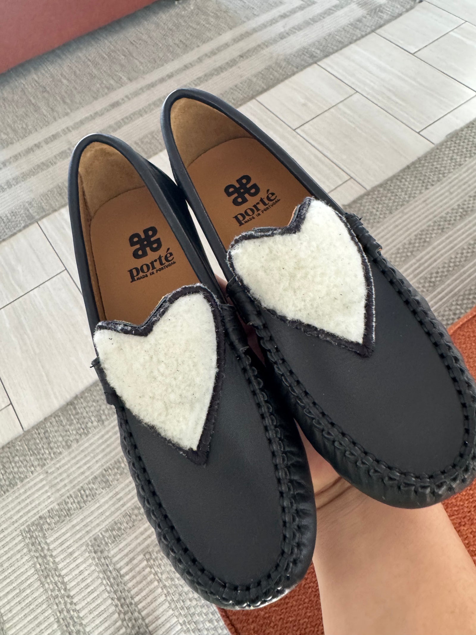 Porte Black and White Fur Heart Loafer-Tassel Children Shoes