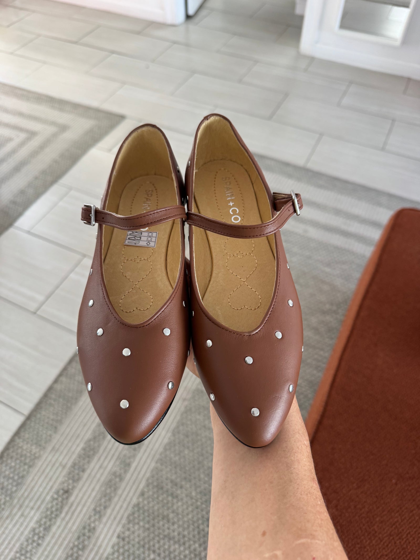 Spain+Co Luggage Stud Strap Flat-Tassel Children Shoes