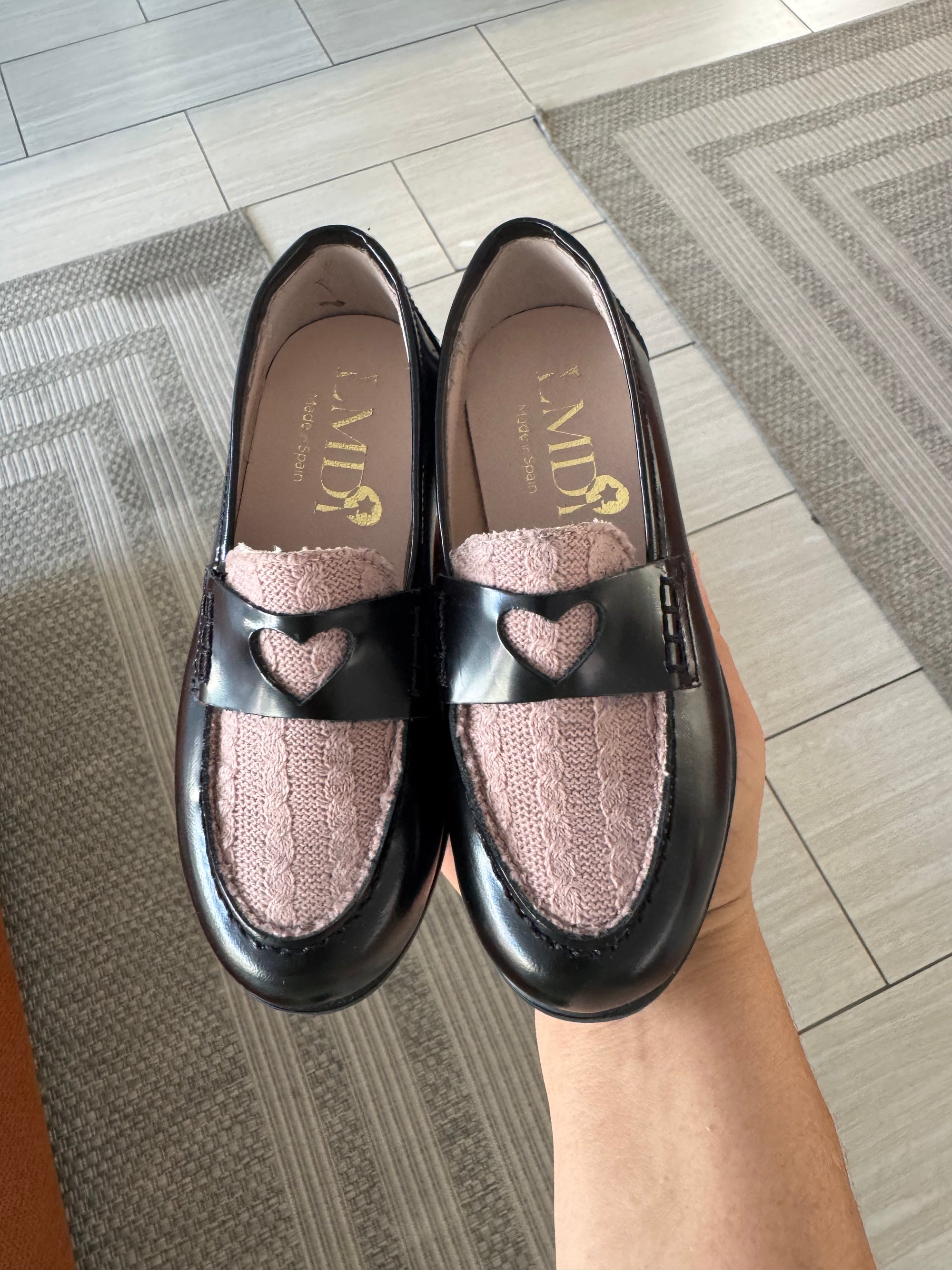 LMDI Black and Rose Knit Heart Loafer-Tassel Children Shoes
