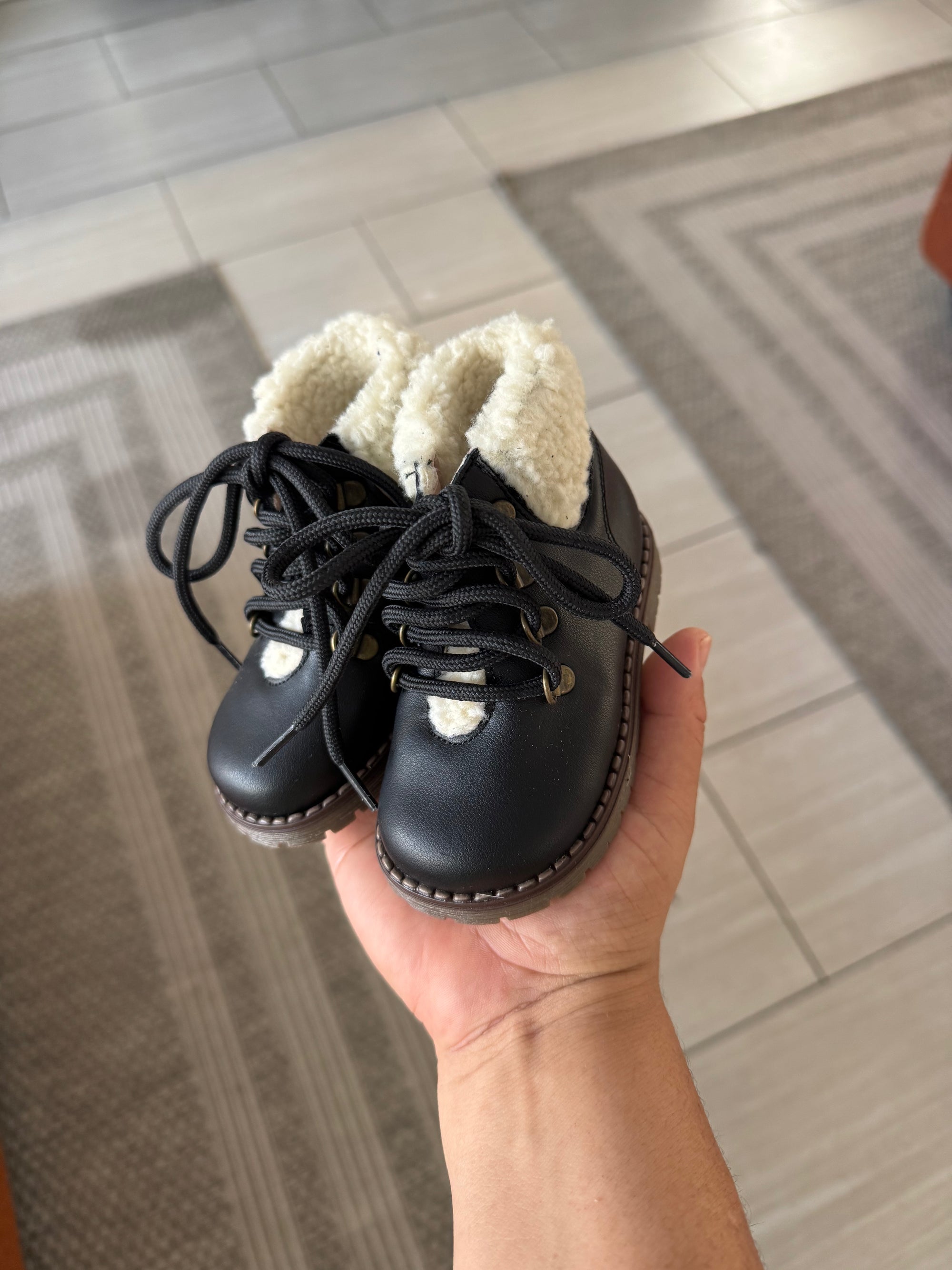LMDI Black and Ivory Fur Baby Bootie-Tassel Children Shoes